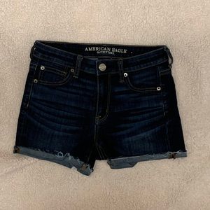 AMERICAN EAGLE dark denim shorts